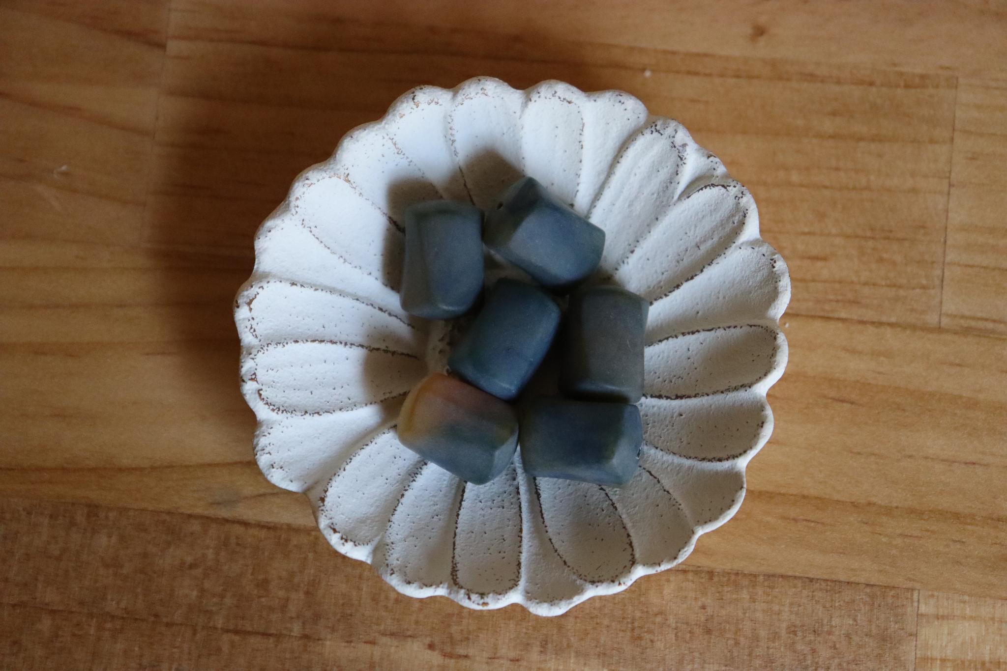 【FromUSA】マットフロストカーキマーブルビーズ　19mm*13mm