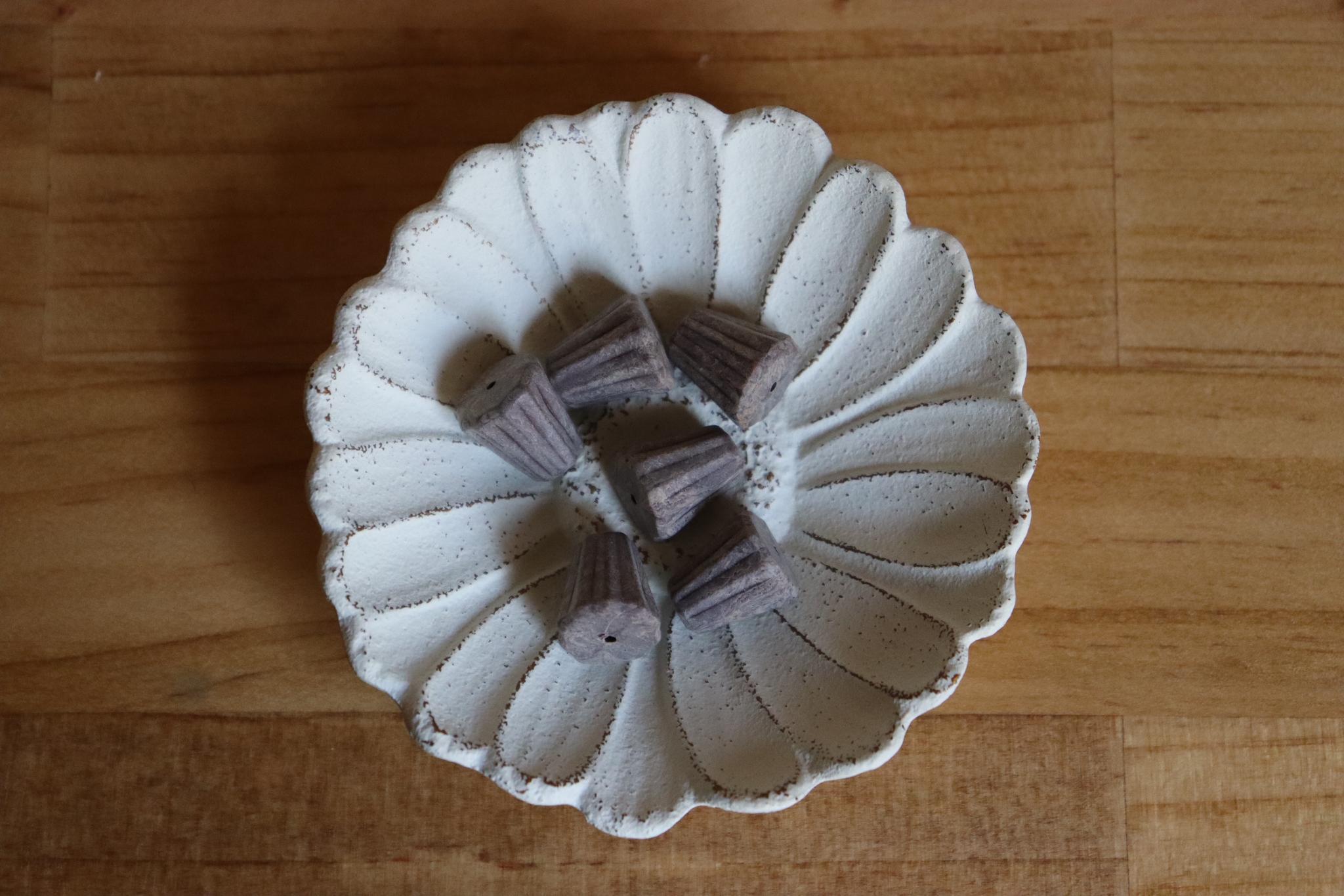 【FromUSA】ブラウンカヌレビーズ　13.8mm*11.9mm