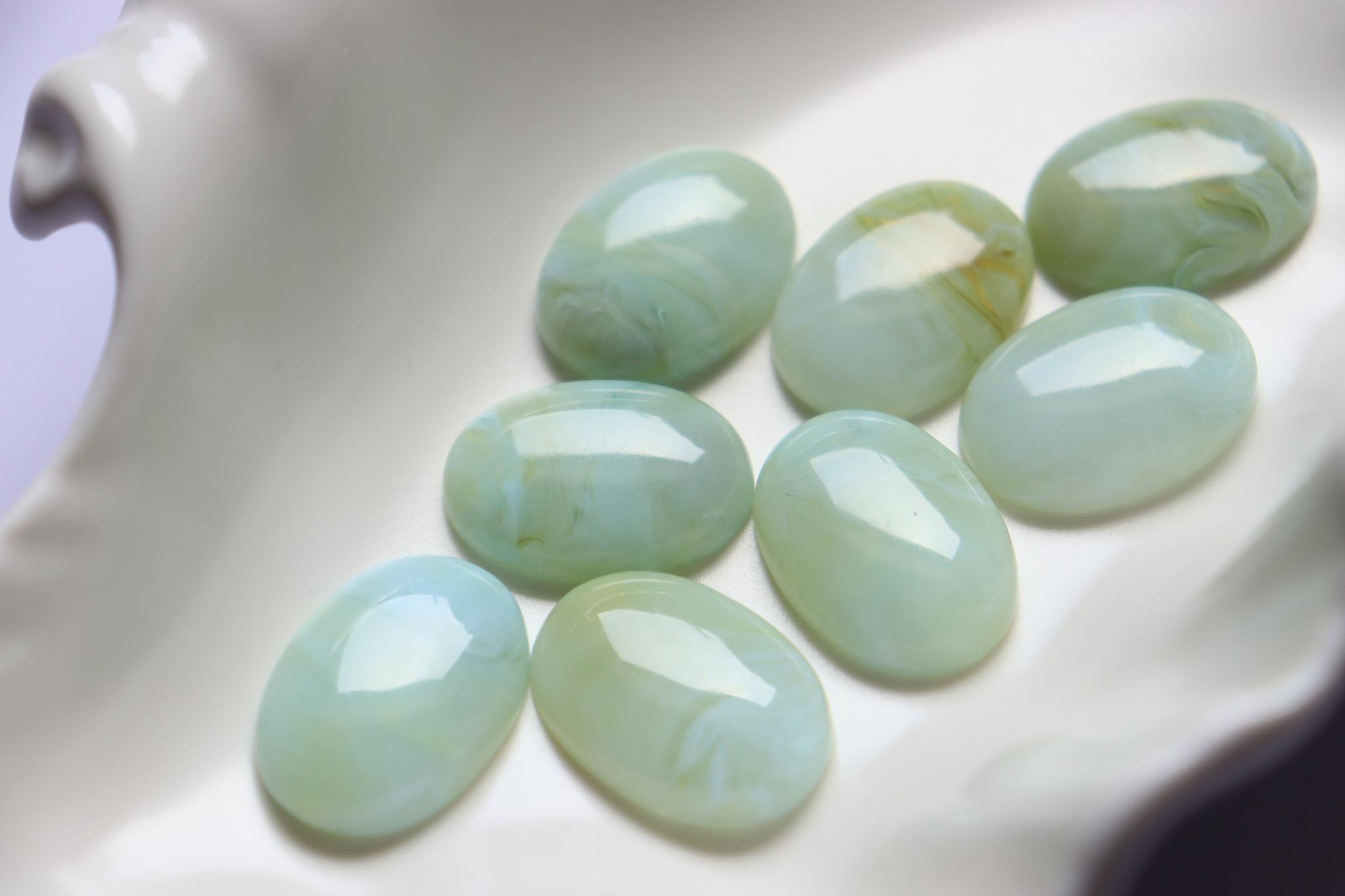 【fromUSA】翡翠ゴールドマーブルカボション　貼り付けパーツ　ハンドメイド素材　アクセサリーパーツ