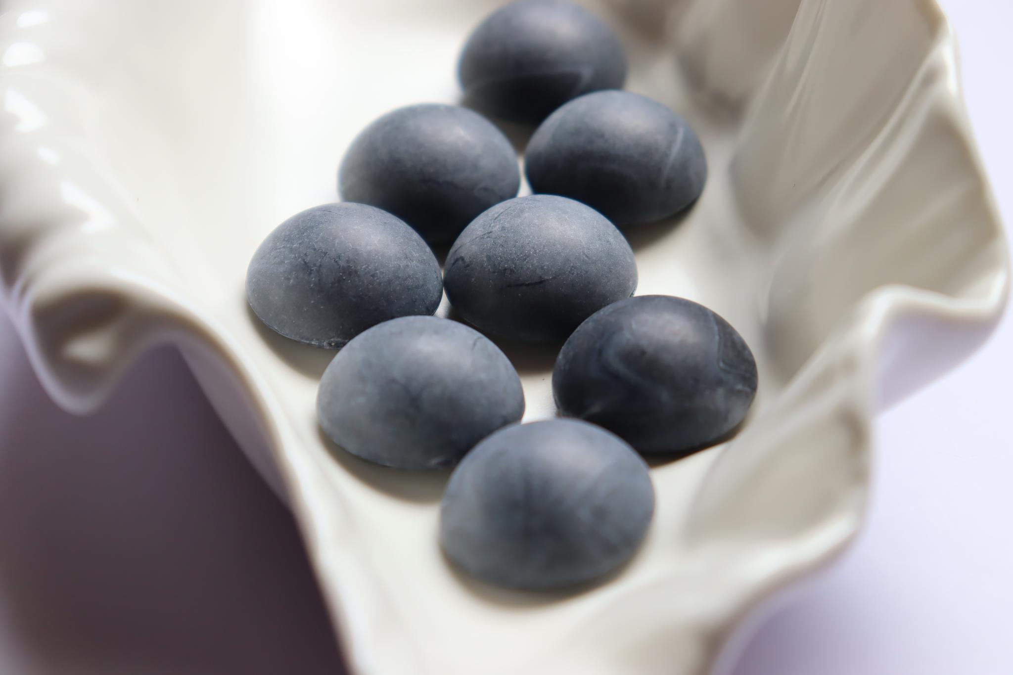 【FromUSA】マットカラーカボション　ブラック　貼り付けパーツ　ハンドメイド素材　アクセサリーパーツ